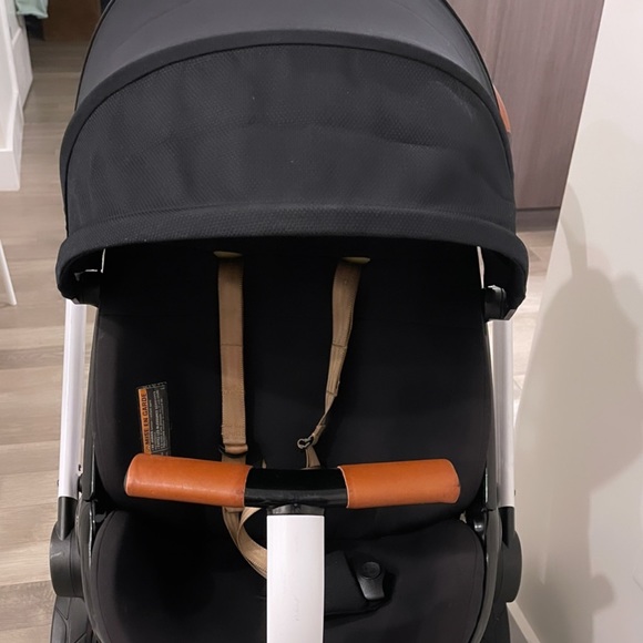 Quinny Moodd Stroller - Rachel Zoe Ltd Edition - Picture 4 of 12